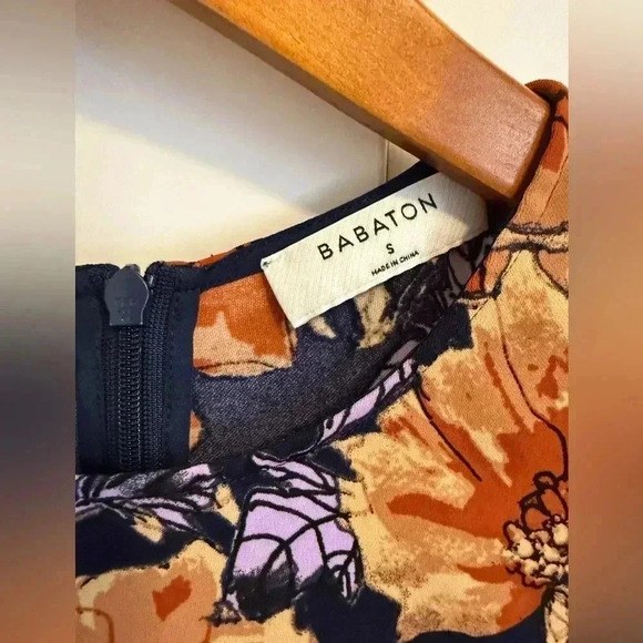 Aritzia Babaton Floral Long Tank Top size Small - Picture 2 of 10